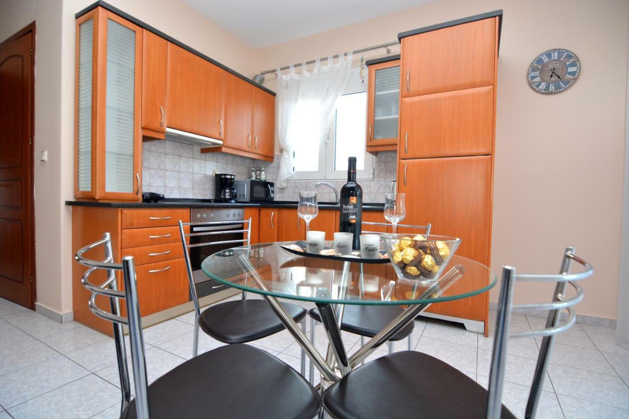 Elegant Apartment Near The Beach Nea Peramos  Luaran gambar