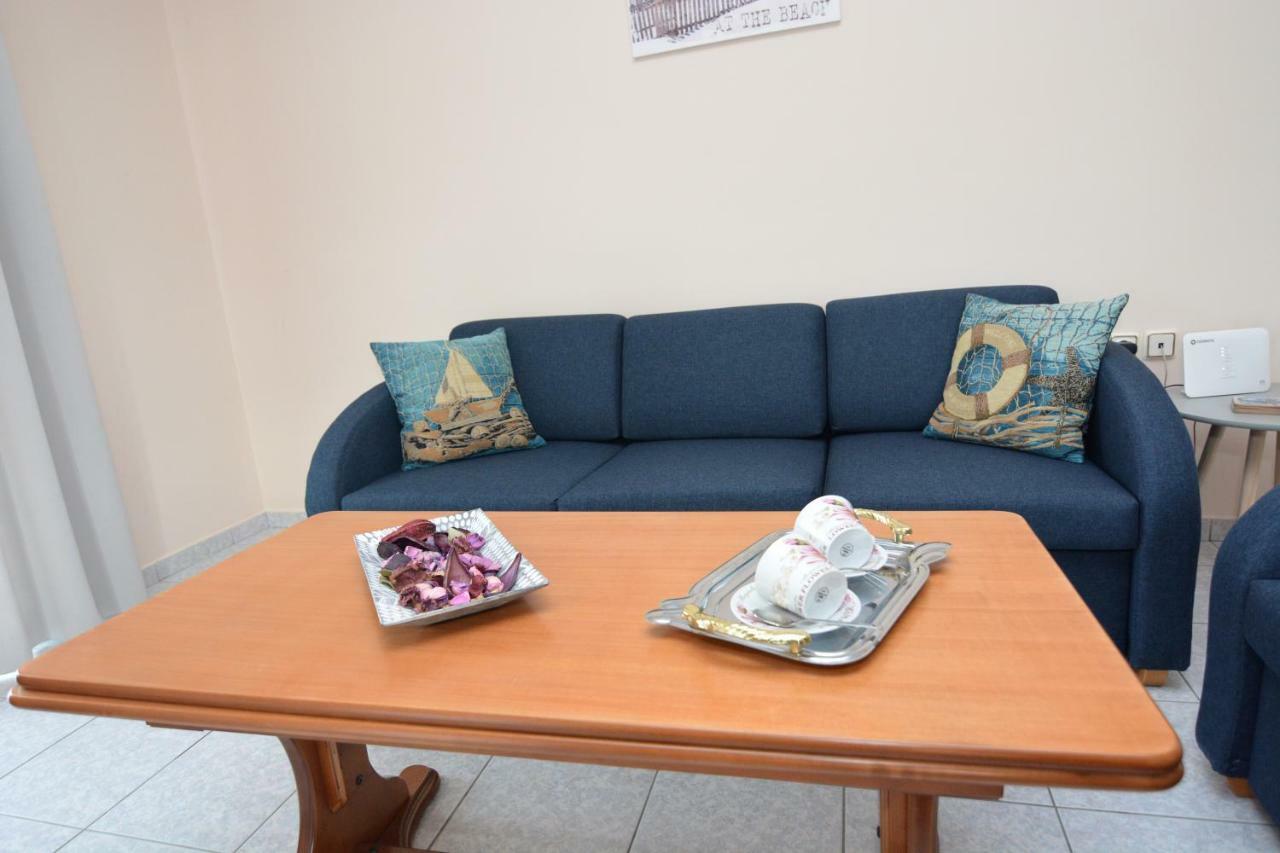 Elegant Apartment Near The Beach Nea Peramos  Luaran gambar